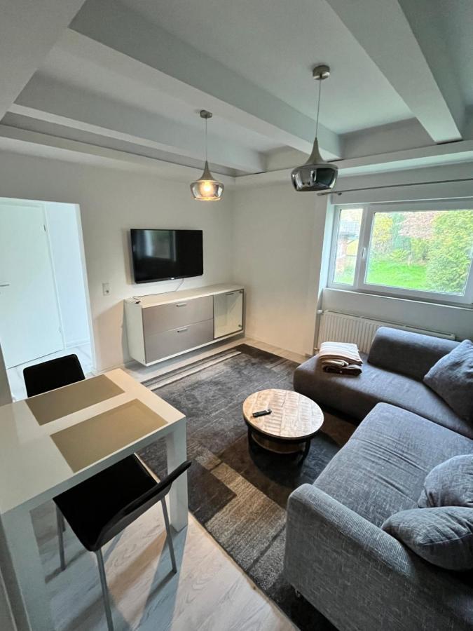 Apartamento Reihenhaus In Ruhiger Lage Pinneberg Exterior foto